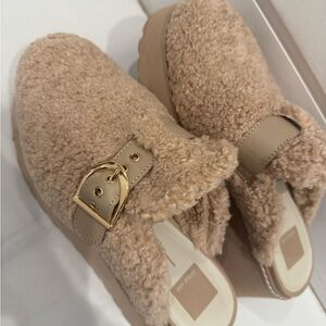 Adorable and Comfy Faux Sherpa Mules